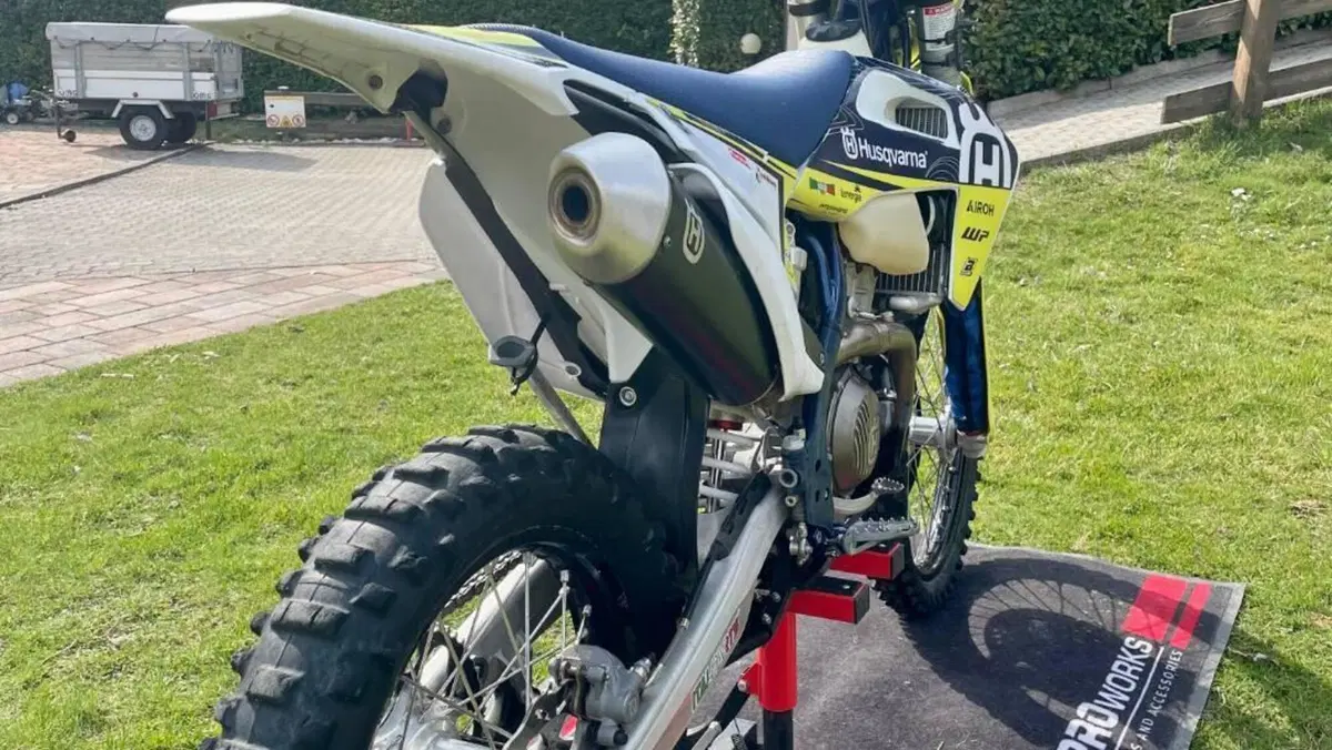 Husqvarna FE 350 (2023)  (8)