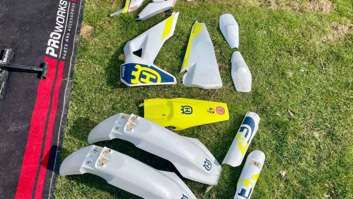 Husqvarna FE 350 (2023)  (9)