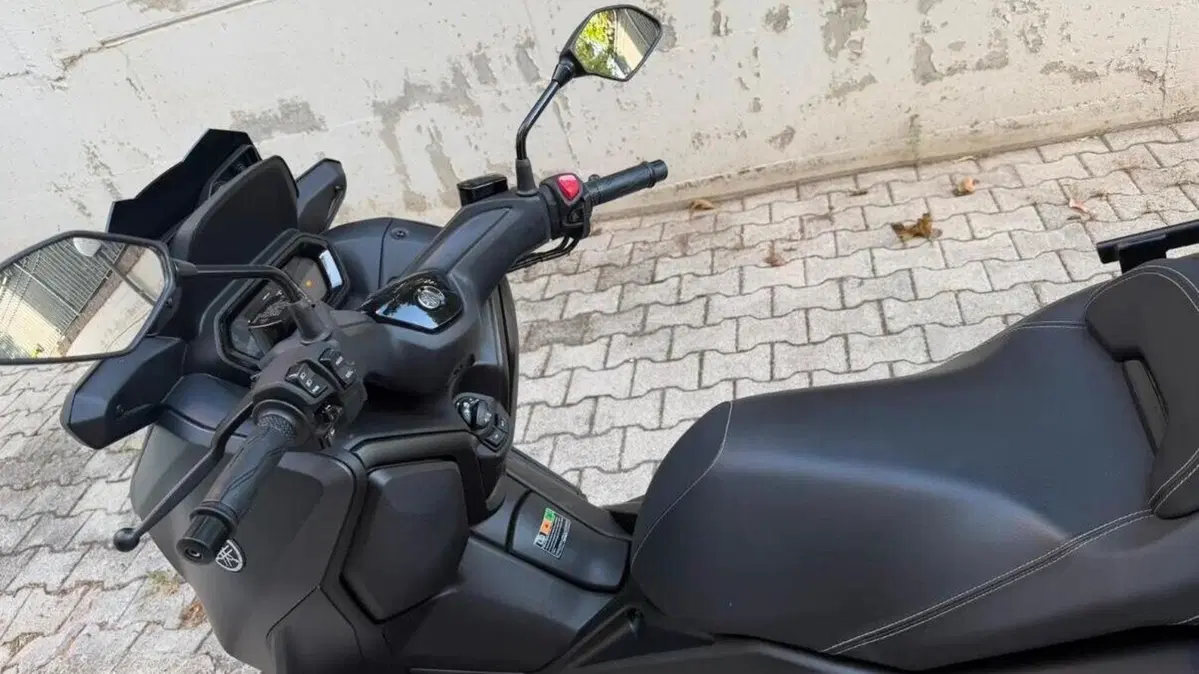 Yamaha X-Max 300 Tech Max (2021 - 24)  (4)