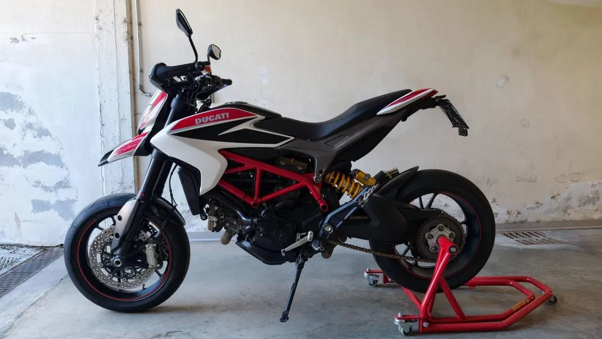 Ducati Hypermotard 821 SP (2013 - 15) 