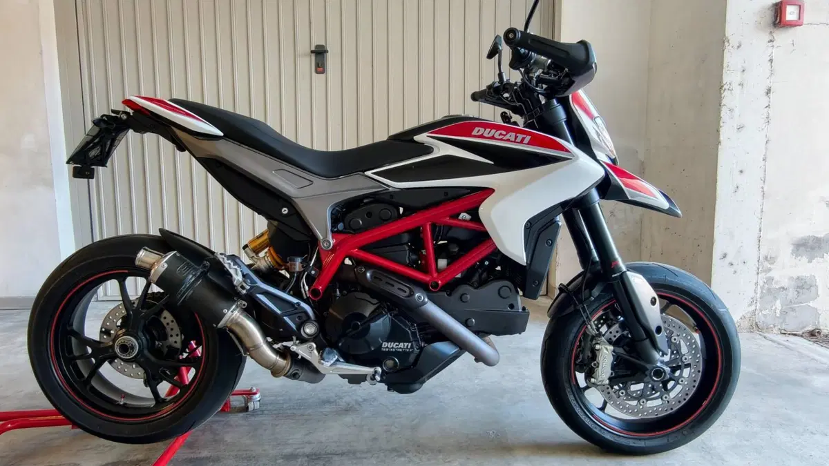 Ducati Hypermotard 821 SP (2013 - 15)  (2)