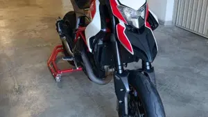 Ducati Hypermotard 821 SP (2013 - 15)  (5)