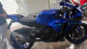 Yamaha YZF R1 (2020 - 25)  (2)