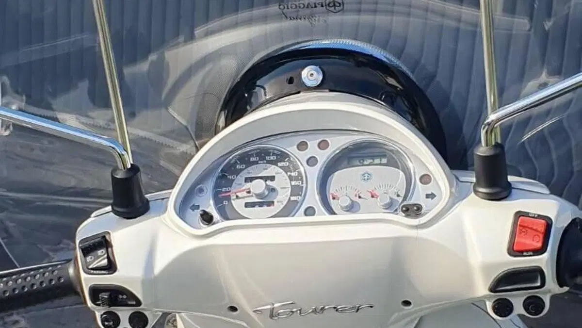 Piaggio Beverly Tourer 400 (2008 - 11)  (5)