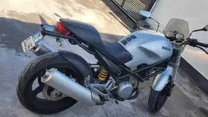 Ducati Monster 400 (2000 - 02)  (5)
