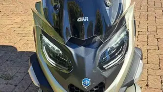 Piaggio MP3 530 ABS Hpe (2023 - 24) usata