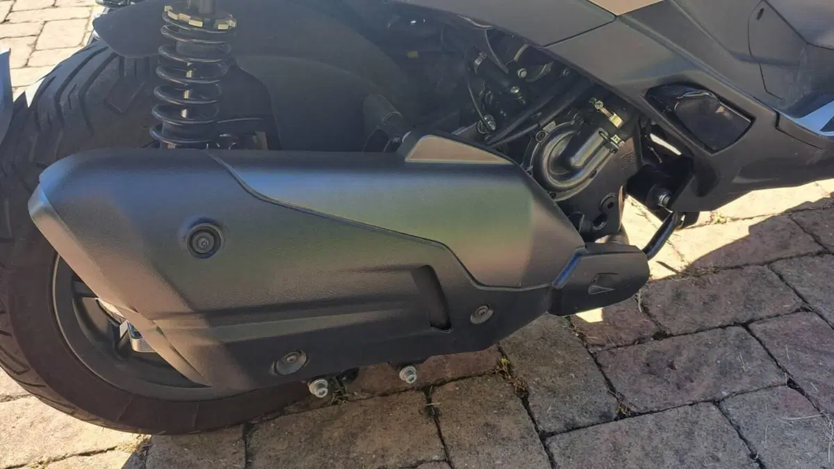 Piaggio MP3 530 ABS Hpe (2023 - 24)  (9)