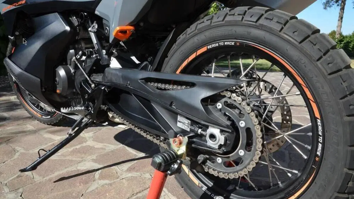 KTM 890 Adventure (2023 - 26)  (7)