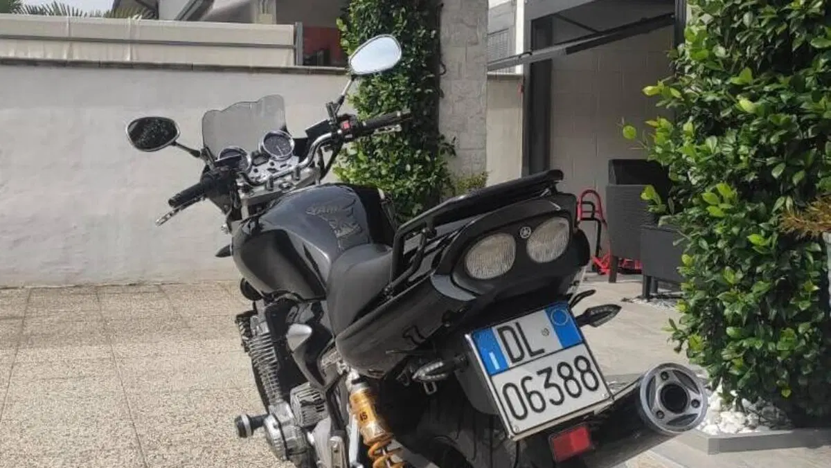 Yamaha XJR 1300 (2006 - 14)  (5)