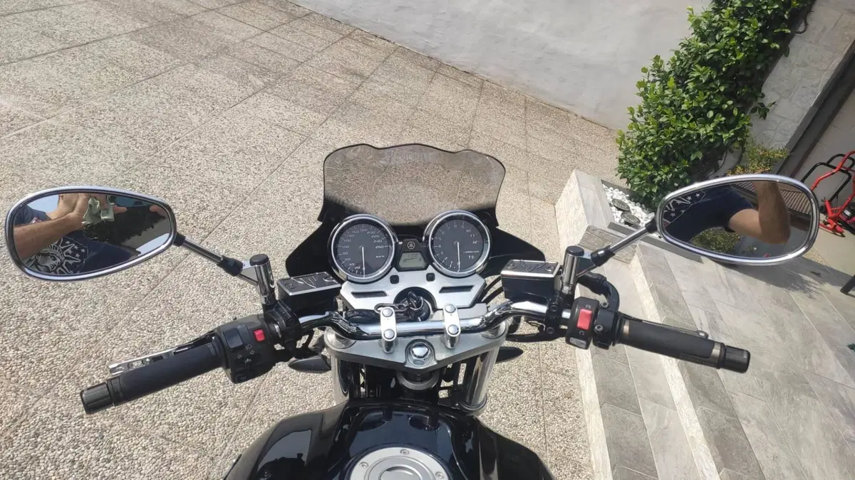 Yamaha XJR 1300 (2006 - 14)  (6)