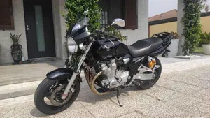 Yamaha XJR 1300 (2006 - 14)  (2)
