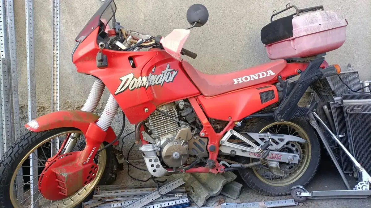 Honda  