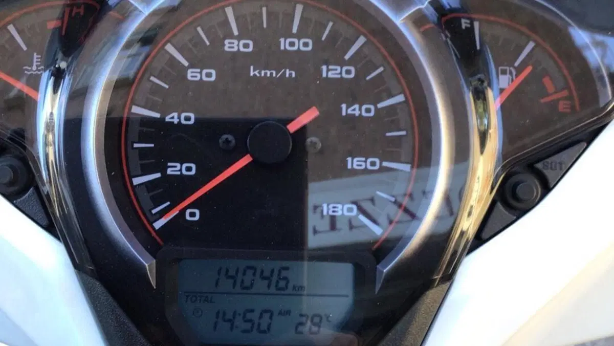 Honda SH 300 i ABS (2016 - 20)  (3)
