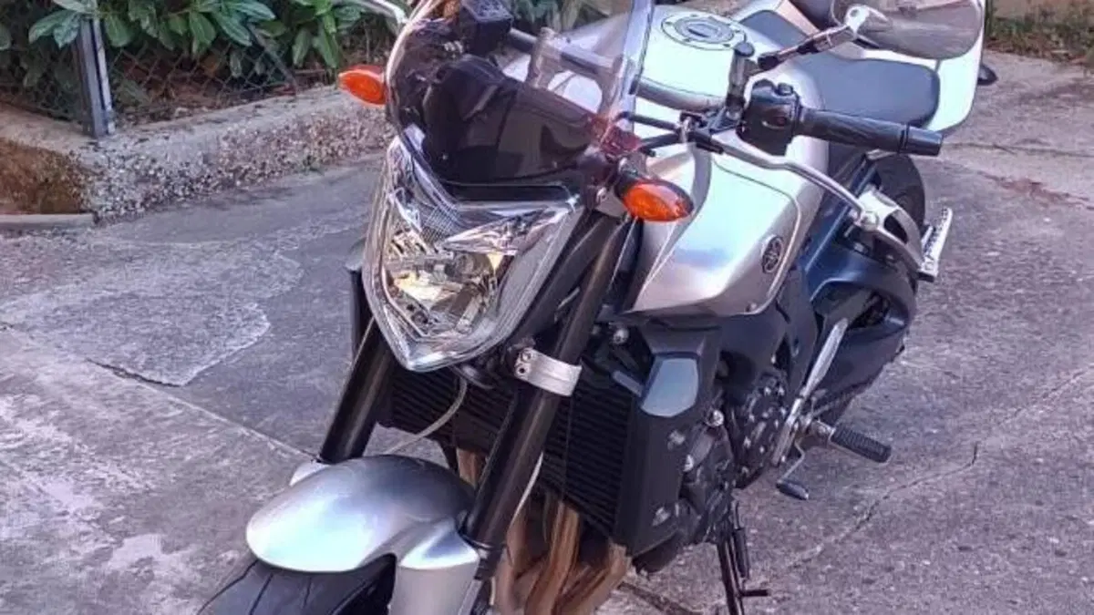 Yamaha FZ1 (2006 - 16)  (2)