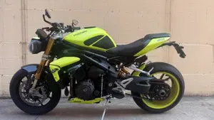 Triumph Speed Triple 1200 RS (2021 - 24)  (2)