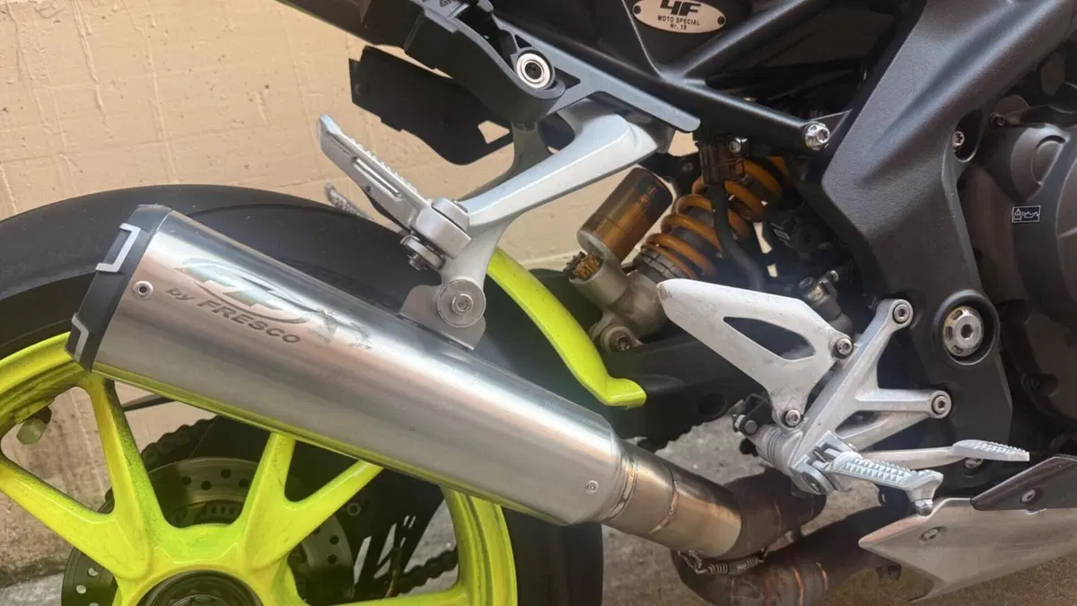 Triumph Speed Triple 1200 RS (2021 - 24)  (5)