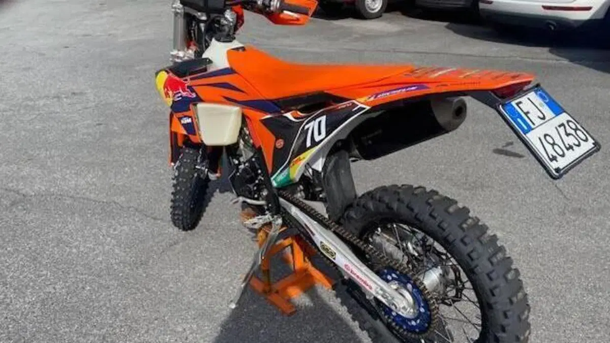 KTM 350 EXC-F (2024)  (2)