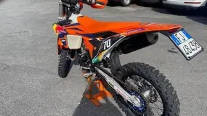 KTM 350 EXC-F (2024)  (2)