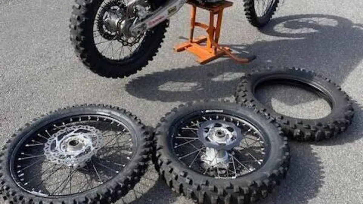 KTM 350 EXC-F (2024)  (8)