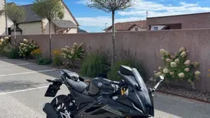 Yamaha YZF R125 (2023 - 26)  (2)