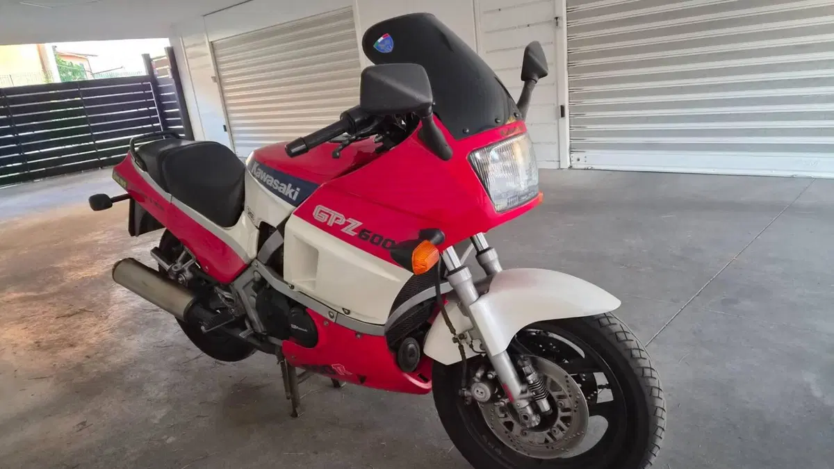 Kawasaki   (7)
