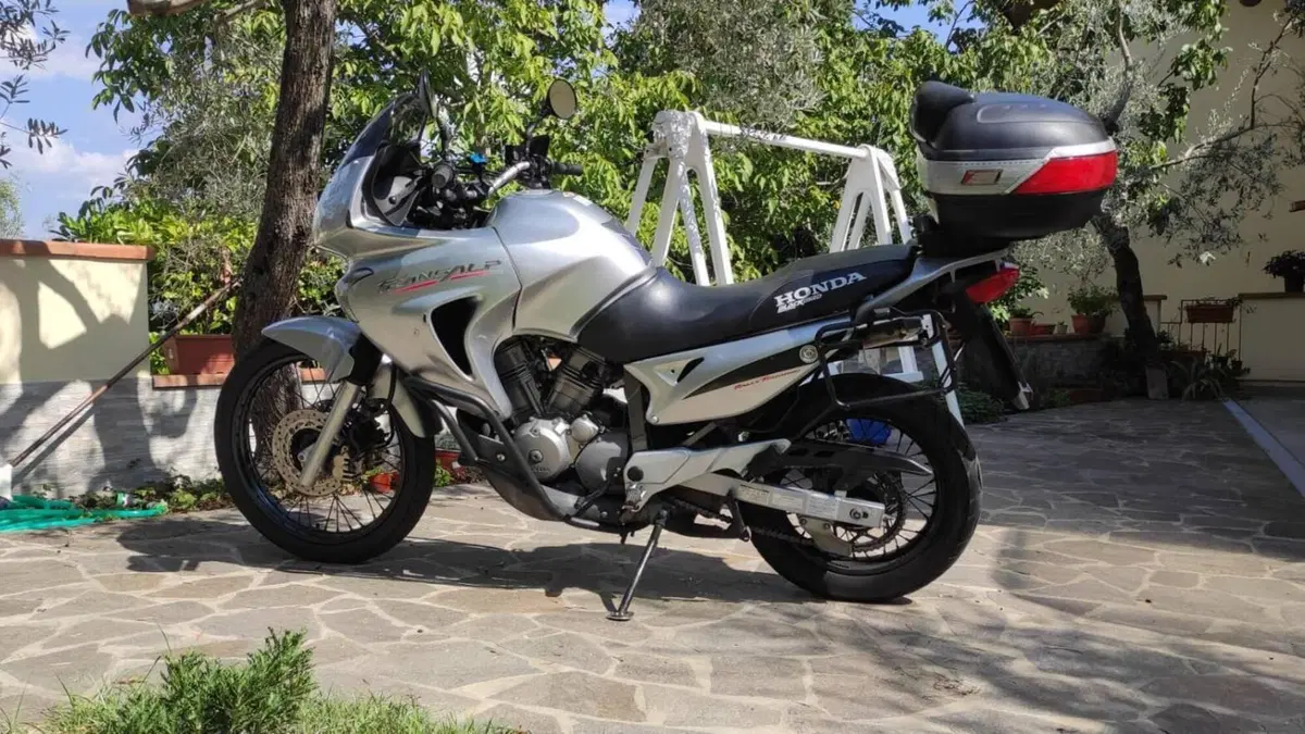 Honda Transalp XL 650V (2005 - 06)  (4)