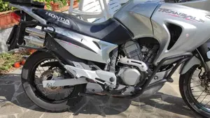 Honda Transalp XL 650V (2005 - 06)  (8)