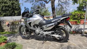 Honda Transalp XL 650V (2005 - 06)  (10)