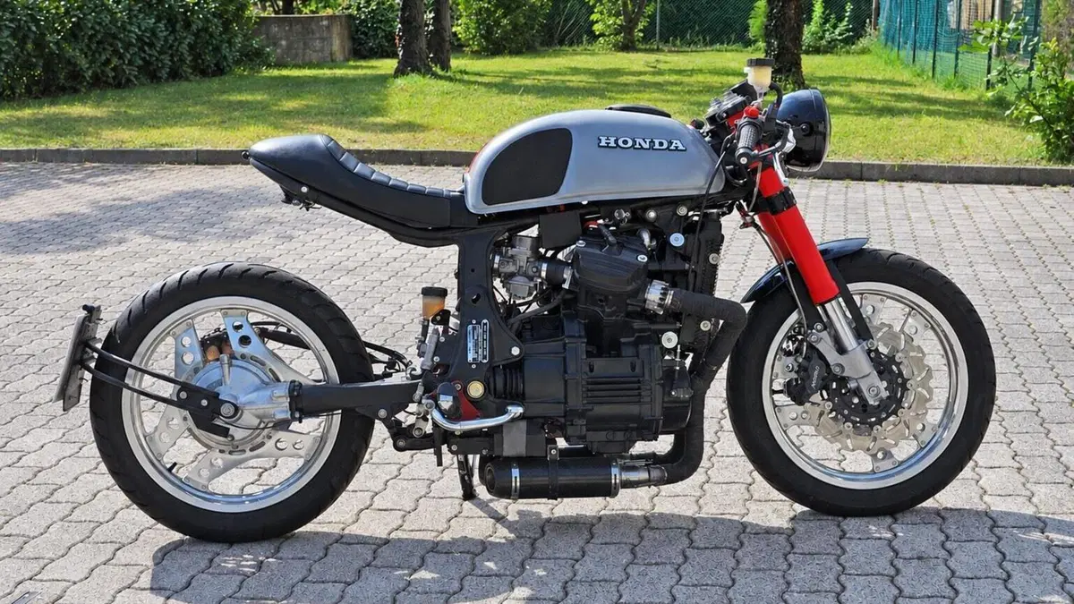 Honda   (2)