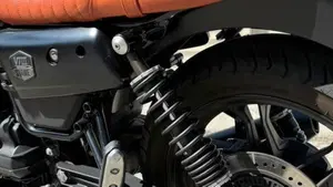 Moto Guzzi V7 III Stone Night Pack (2019 - 20)  (5)