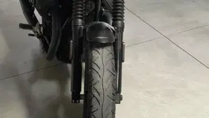 Moto Guzzi V7 III Stone (2017 - 20) 