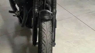 Moto Guzzi V7 III Stone (2017 - 20)