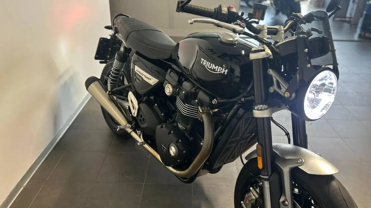 Triumph Speed Twin 1200 (2021 - 24)  (8)