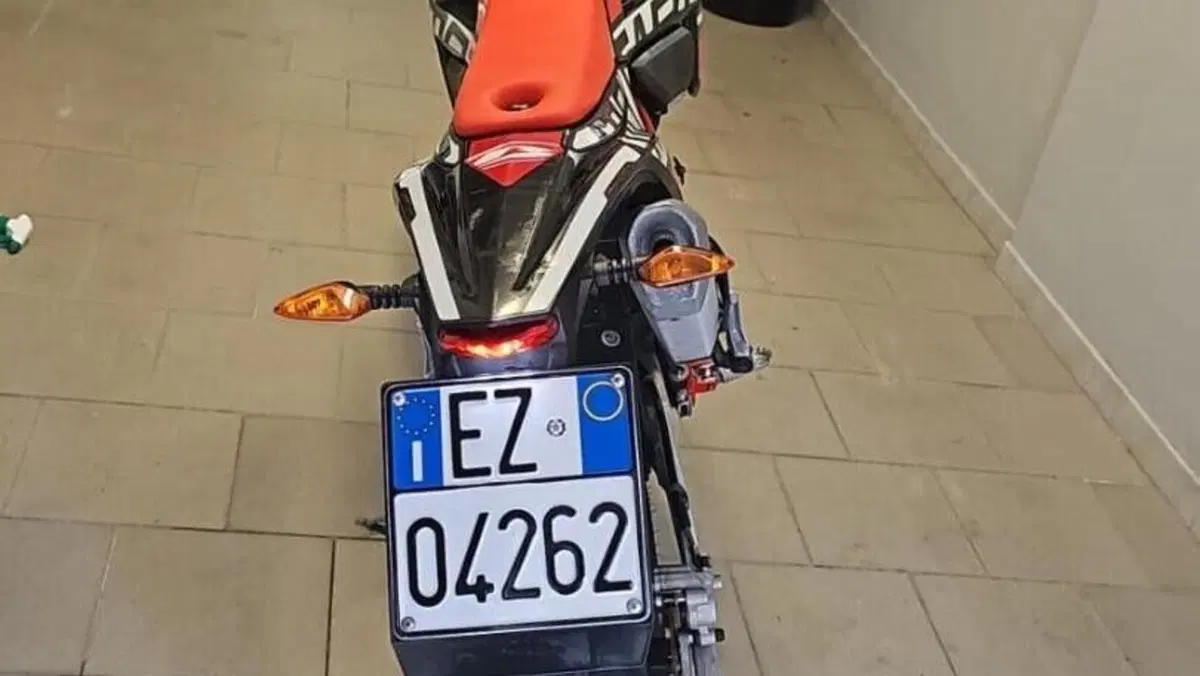 Betamotor RR 125 4T Motard LC (2021 - 23)  (2)