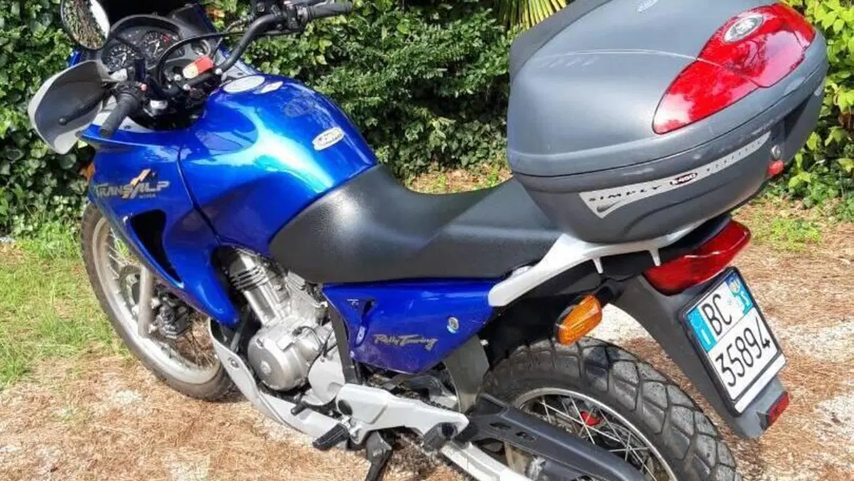 Honda Transalp XL 650V (2000 - 04) 