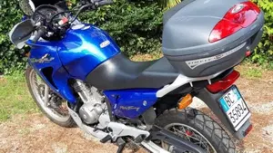 Honda Transalp XL 650V (2000 - 04) 