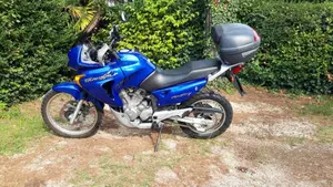 Honda Transalp XL 650V (2000 - 04)  (2)