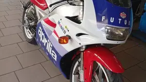 Aprilia   (19)