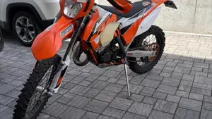KTM 125 EXC (2016)  (2)