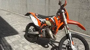 KTM 125 EXC (2016)  (4)