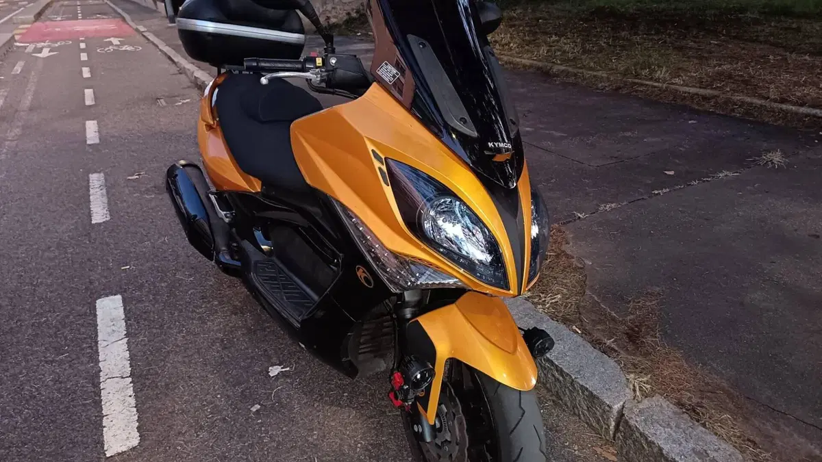 Kymco Xciting 500i R (2007 - 14)  (2)