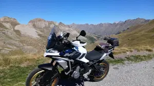 CFMOTO 700MT Adventure (2025 - 26)  (2)