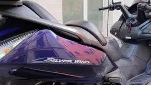 Honda Silver Wing 400 (2006 - 09)  (3)