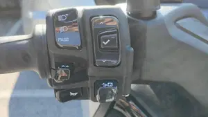 Yamaha X-Max 300 Tech Max+ (2025 - 26)  (2)