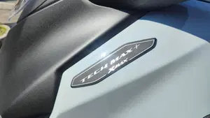 Yamaha X-Max 300 Tech Max+ (2025 - 26)  (7)