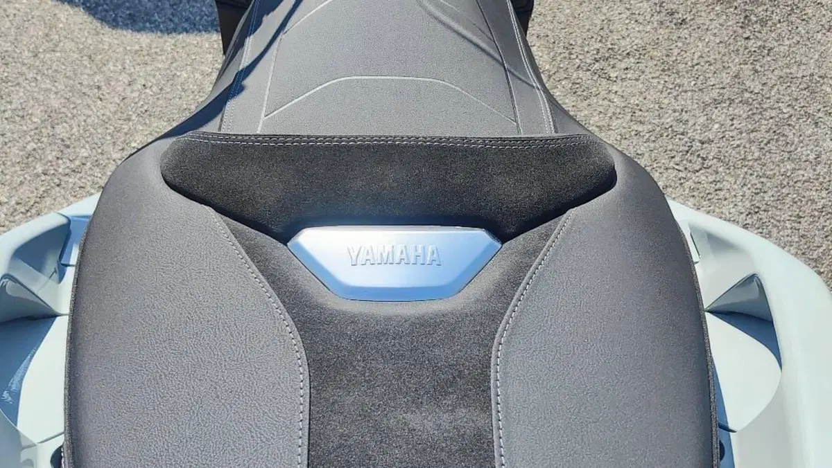 Yamaha X-Max 300 Tech Max+ (2025 - 26)  (8)
