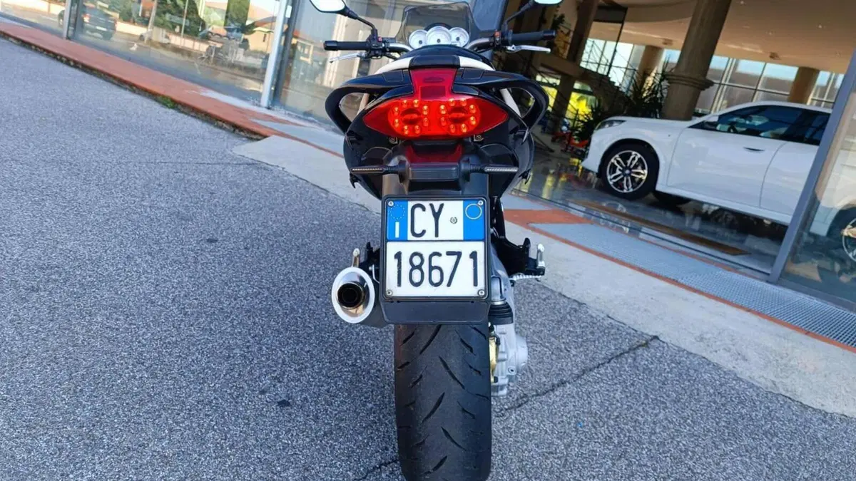 Moto Guzzi Sport 1200 (2006 - 08)  (4)