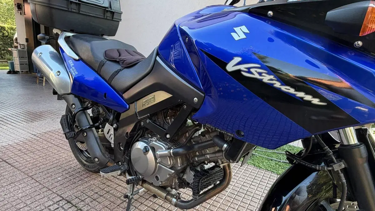 Suzuki V-Strom 650DL (2004 - 06)  (4)