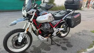 Moto Guzzi V85 TT (2024 - 26)  (4)