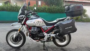 Moto Guzzi V85 TT (2024 - 26) 